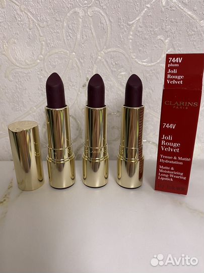 Clarins помада для губ Joli Rouge Velvet 744 V