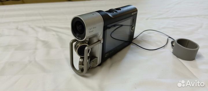 Видеокамера Sony HDR-MV1