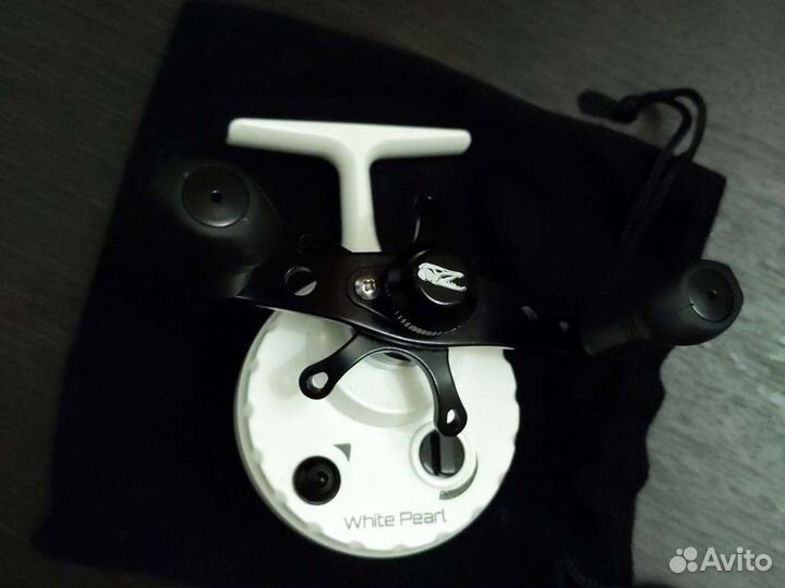 Зимняя катушка I-fish White Pearl