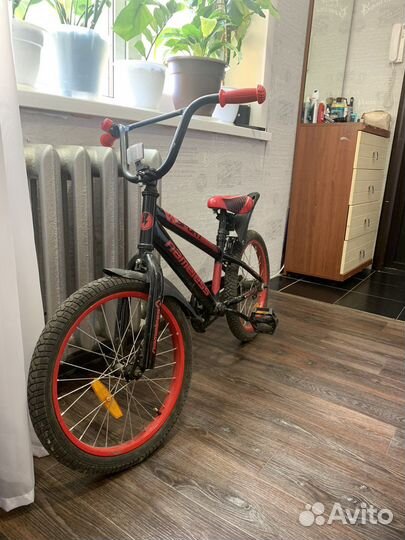 Велосипед детский. 18 колеса