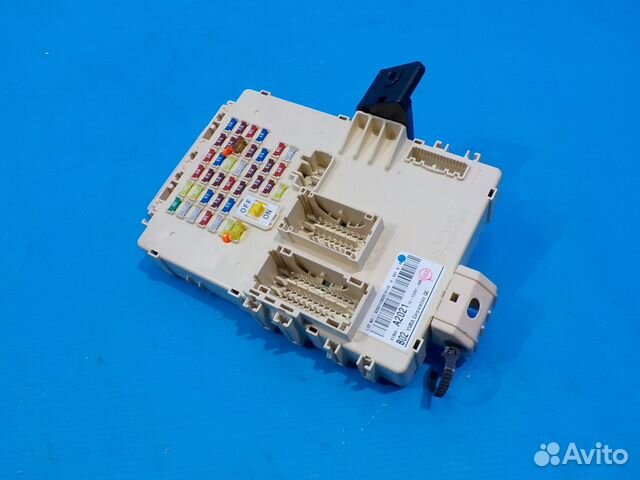 Блок предохранителей салона KIA Ceed (JD) 2012-201