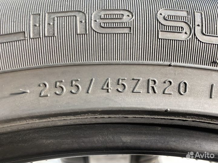 Nokian Tyres zLine SUV 255/45 R20 101Y