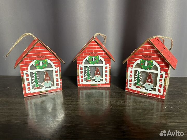 Новогодник игрушки