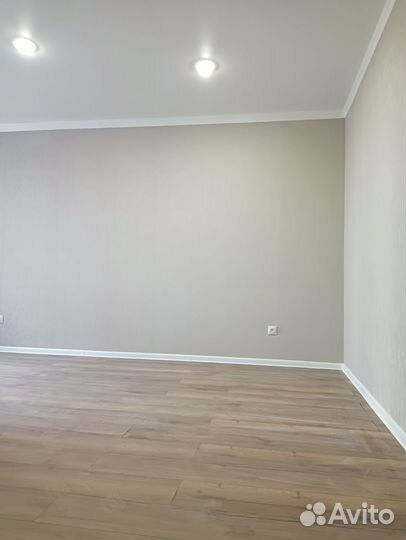 Поклейка обоев