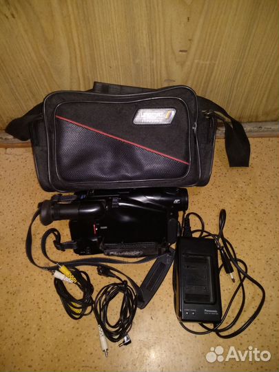 Видеокамера panasonic