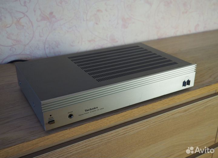 Мощник Technics SE-A808