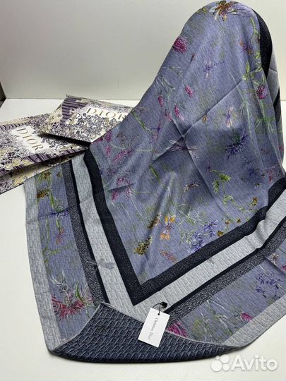 Новые женские платки Christian Dior