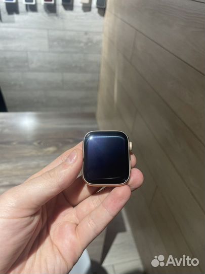 Полировка стекла Apple Watch