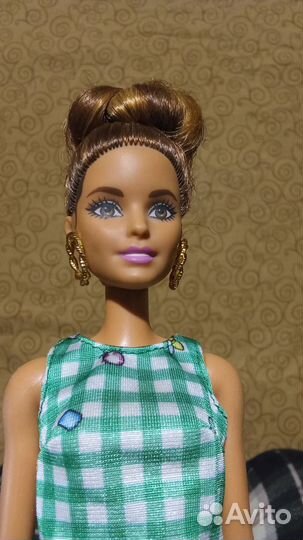 Кукла барби fashionistas