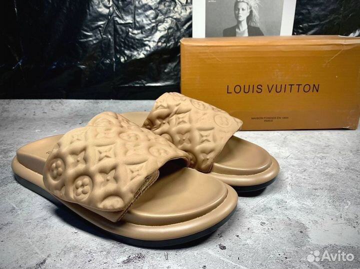 Сланцы женские louis vuitton