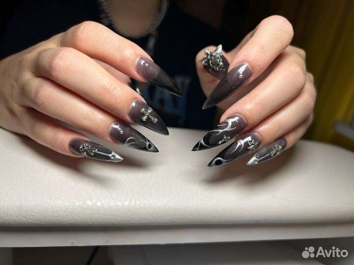 Наращивание ногтей
