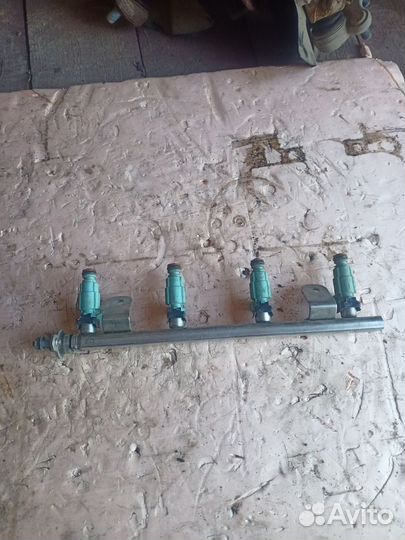 Топливная рампа Kia Rio 3 седан 1.4 2011