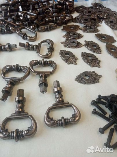 Мебельная фурнитура