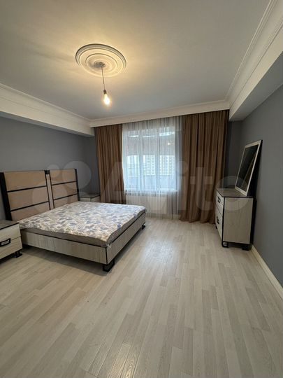 2-к. квартира, 82 м², 3/5 эт.