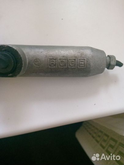 Главный тормозной цилиндр Audi 100