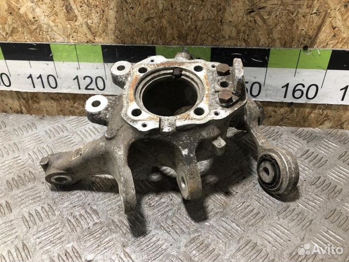 Кулак задний правый Bmw 7 f03 2008-2015