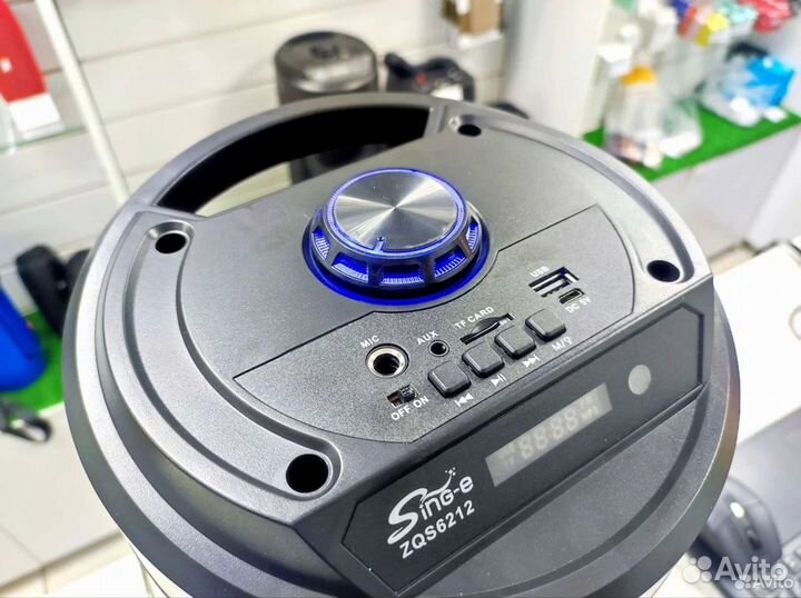 Портативная блютуз колонка Новая