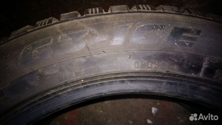 Observe X-10 235/50 R18 101