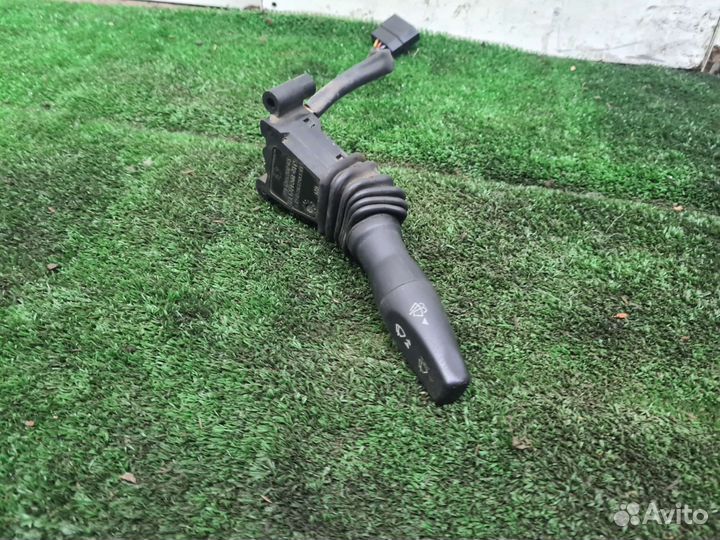 Подрулевой переключатель правый Волга 31105