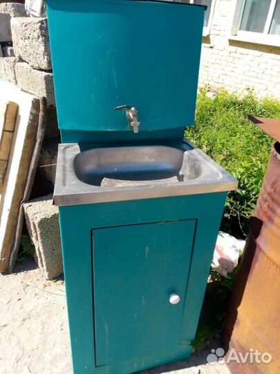 Умывальник дачный