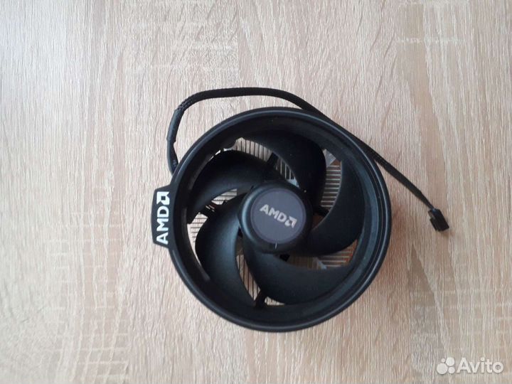 Штатный кулер для процессора. AM4