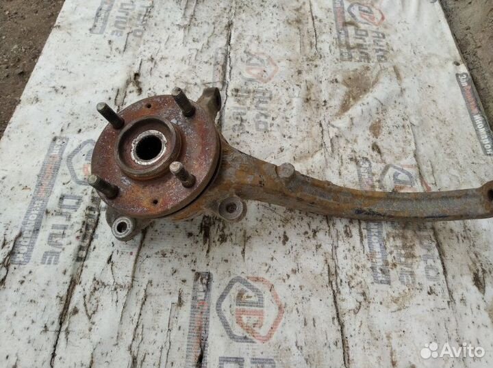 Кулак поворотный передний правый Hyundai Sonata EF