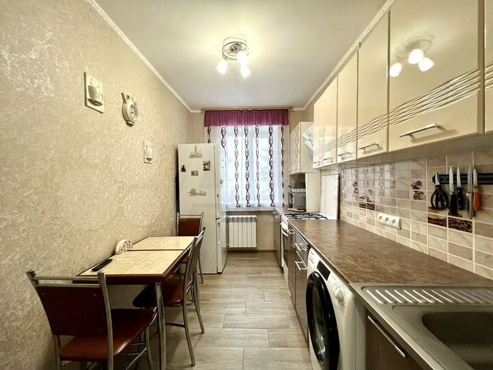 2-к. квартира, 47 м², 5/5 эт.