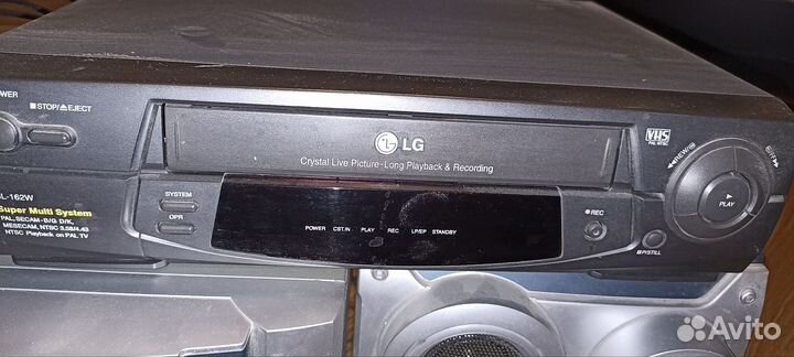 Видеомагнитофон LG