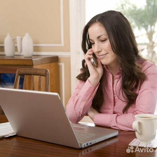 Оператор колл центра