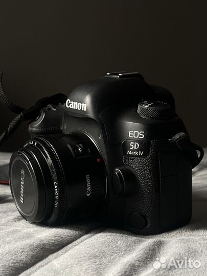 Зеркальный фотоаппарат Canon 5d mark4