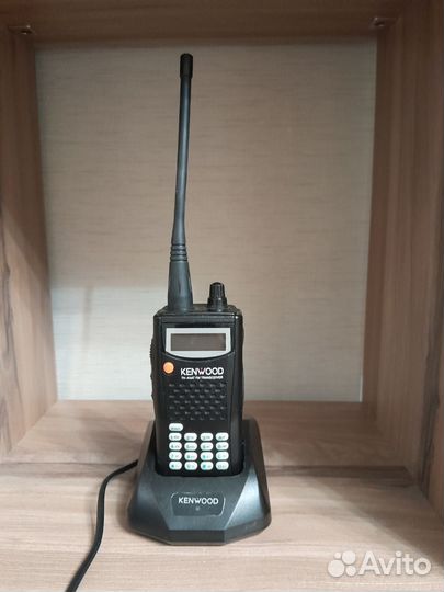 Радиостанция Kenwood TH-K4AT