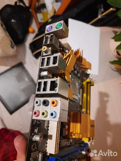 Материнская плата