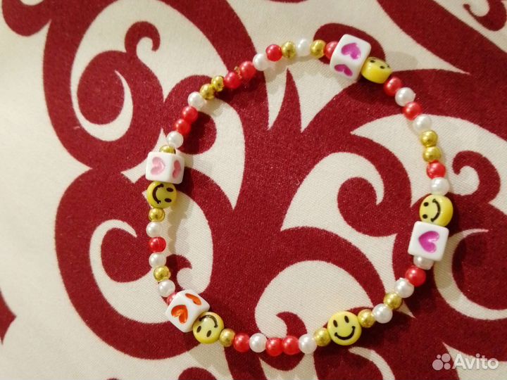 Браслет из бисера