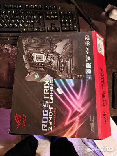 Asus rog strix Z-390 F gaming