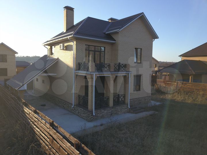 Дом 201 м² на участке 10 сот.