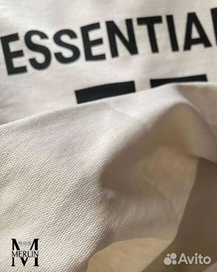 Продам футболку новая 44-46