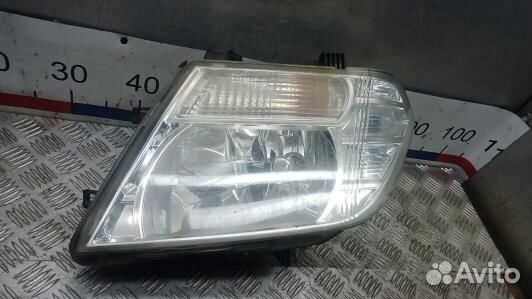 Фара левая, nissan navara 2013