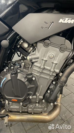 KTM 890 Duke