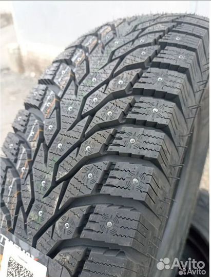 Tracmax X-Privilo S500 225/50 R17 98T