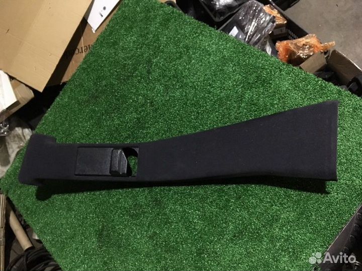 Накладка стойки левая Mercedes-Benz C-Class W202