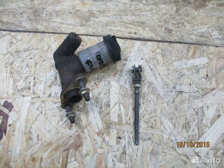 Главный цилиндр сцепления Форд Рейнджер 1