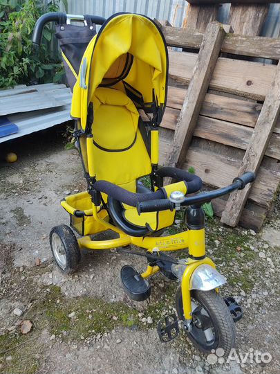 Велосипед детский трёхколёсный с ручкой