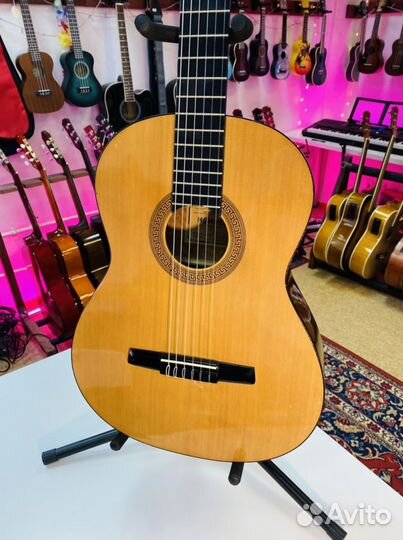 Гитара Hohner HC06