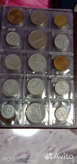 Альбом монет новый с иностранными монетами
