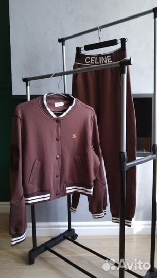 Спортивный костюм женский