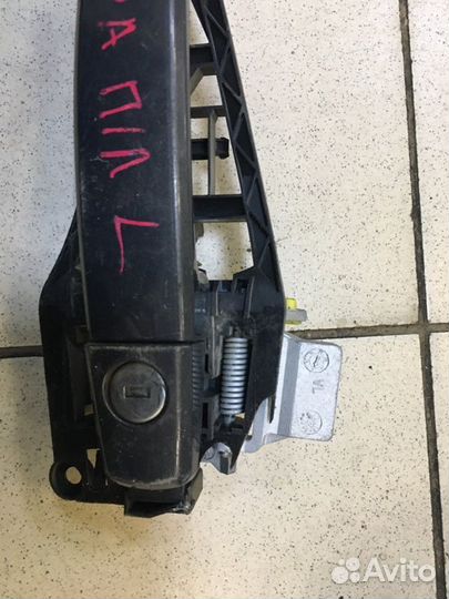 Ручка двери внешняя передняя левая Opel Zafira B