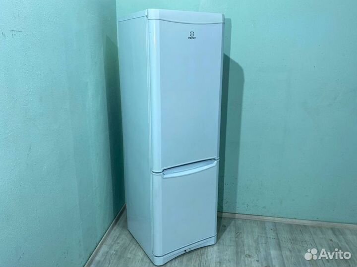Холодильник Indesit
