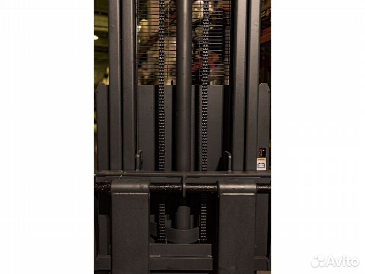 Электроштабелер xilin