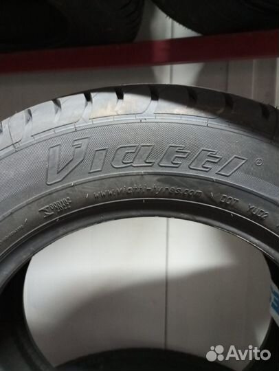 Viatti Strada Asimmetrico V-130 195/65 R15