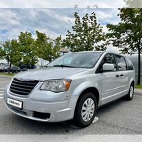 Chrysler Town & Country 3.3 AT, 2008, 194 950 км, с пробегом, цена 990 000 руб.